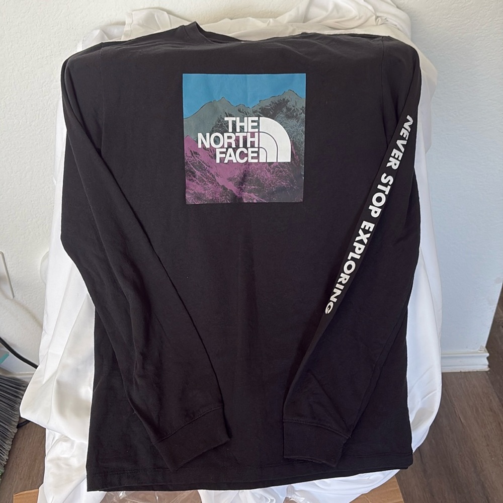 Men’s long sleeve shirt
